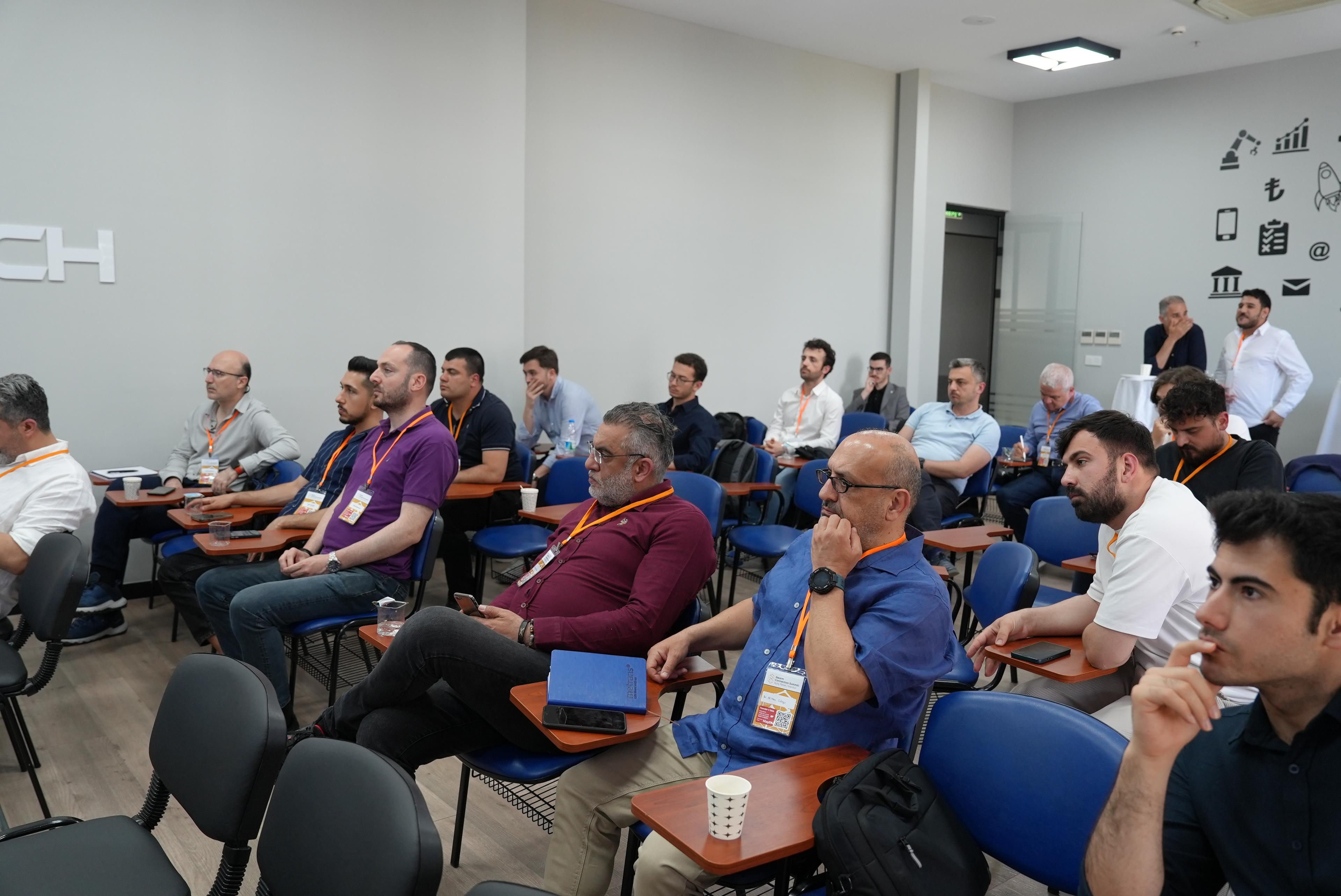 Etkinlik fotoğrafı 1